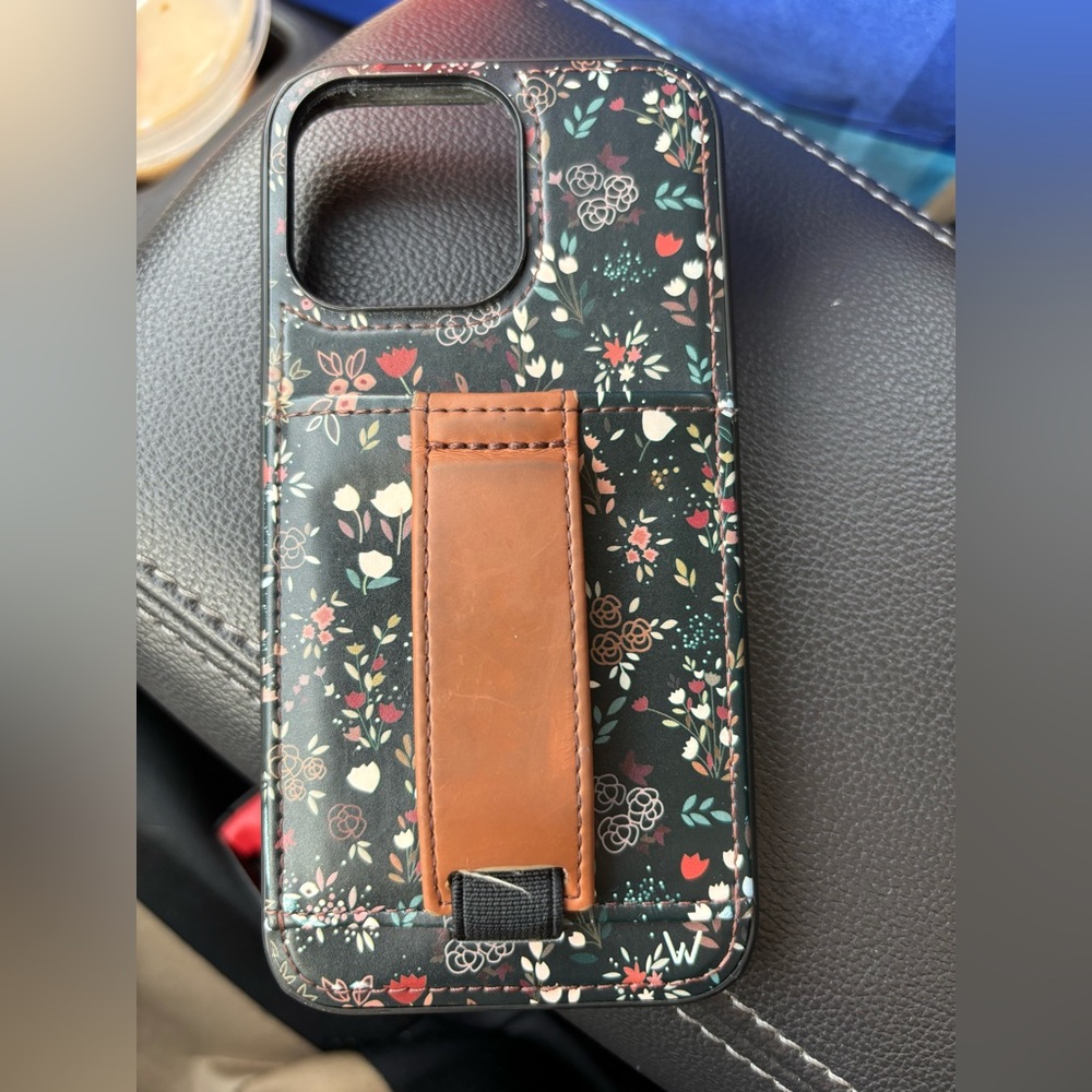Walli Case